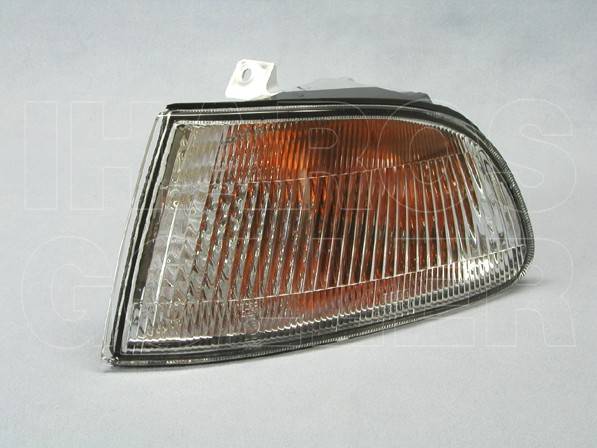 Első vill. kpl. bal fehér...